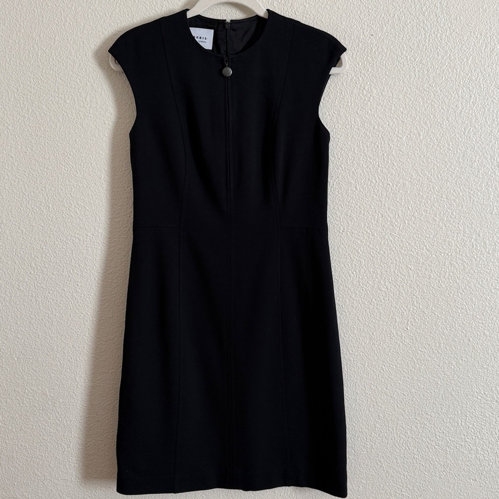 Akris punto Cap-Sleeve Zip-Front Seamed Dress, Black Sz 6 - Picture 5 of 16